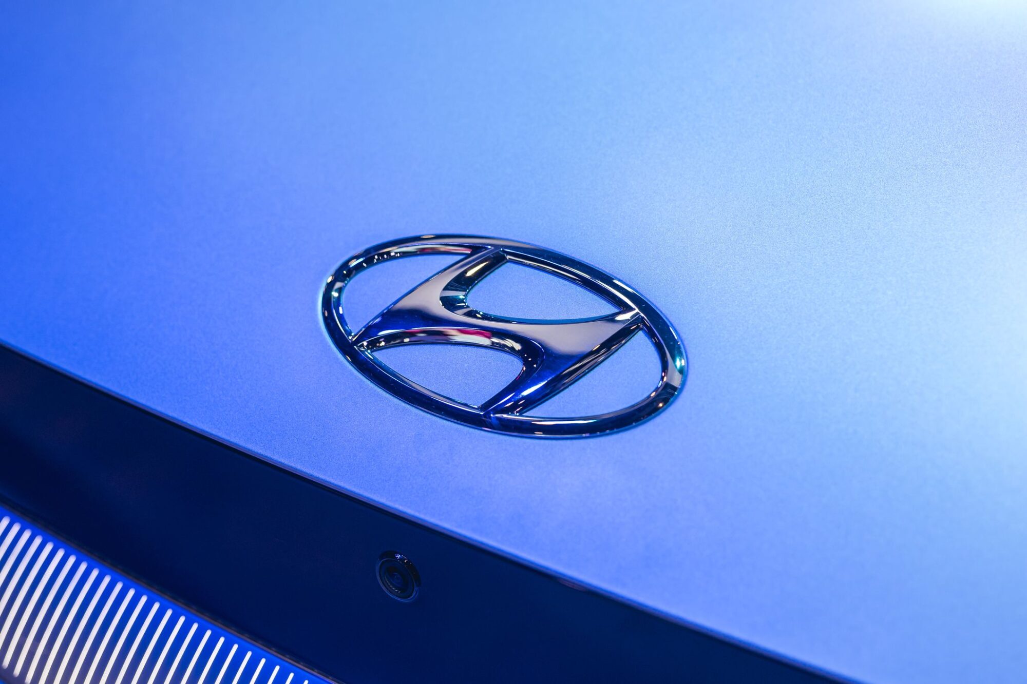 hyundai logo