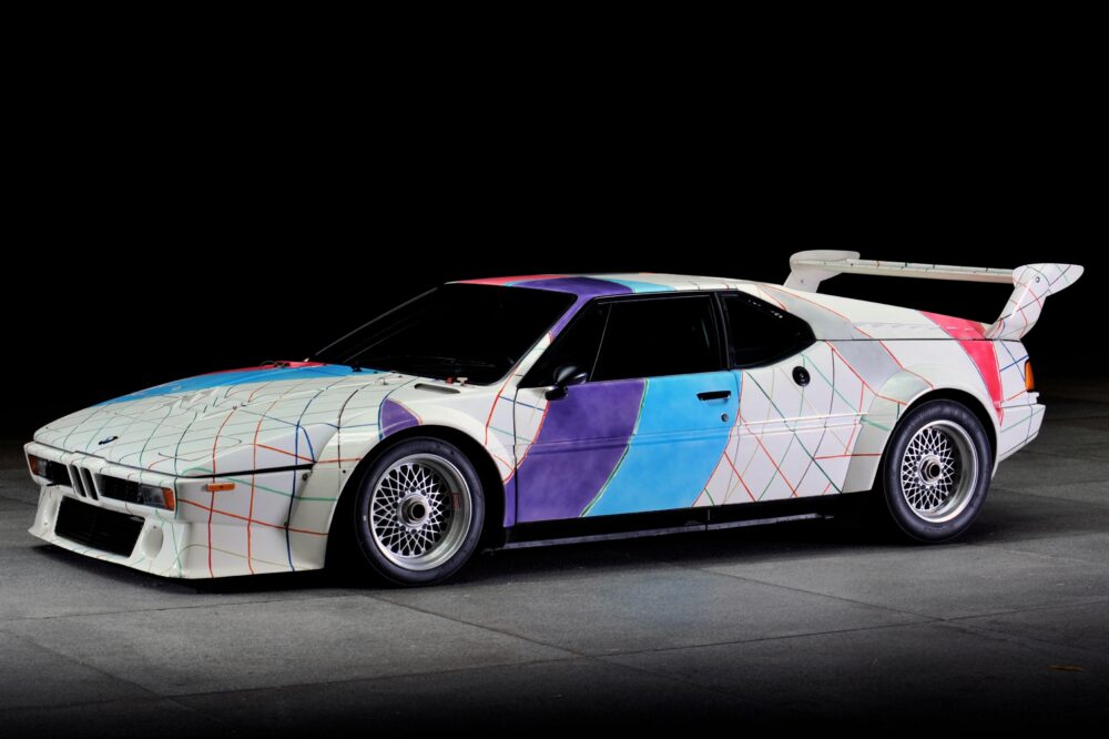 Povestea unicului BMW Art Car neoficial, pictat de Frank Stella